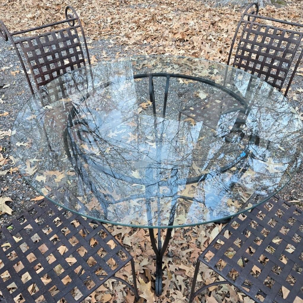 Late 20th Century Round Wrought Iron Glass Top Table With 4 Chairs - 3