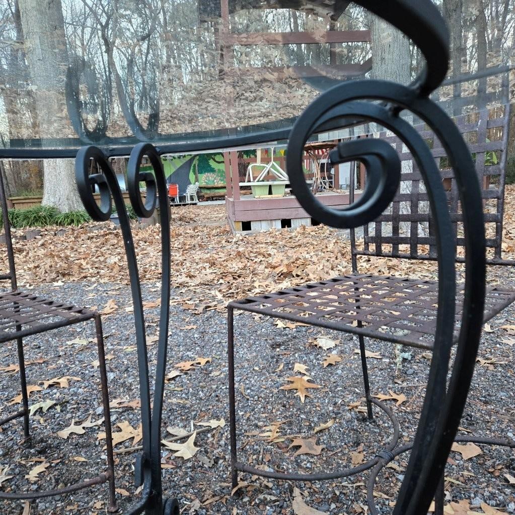 Late 20th Century Round Wrought Iron Glass Top Table With 4 Chairs - 4
