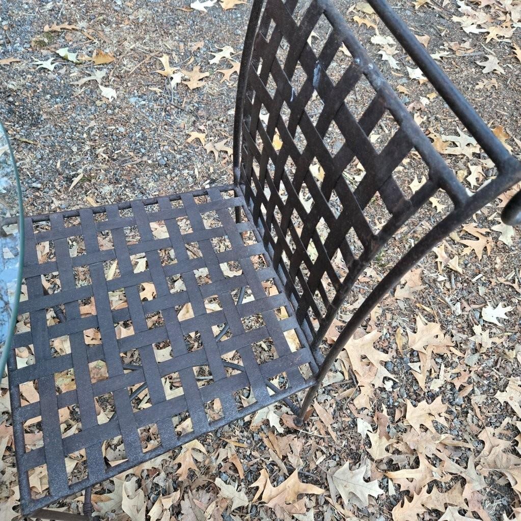 Late 20th Century Round Wrought Iron Glass Top Table With 4 Chairs - 5