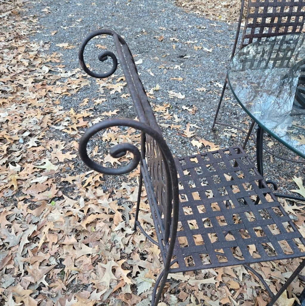 Late 20th Century Round Wrought Iron Glass Top Table With 4 Chairs - 6