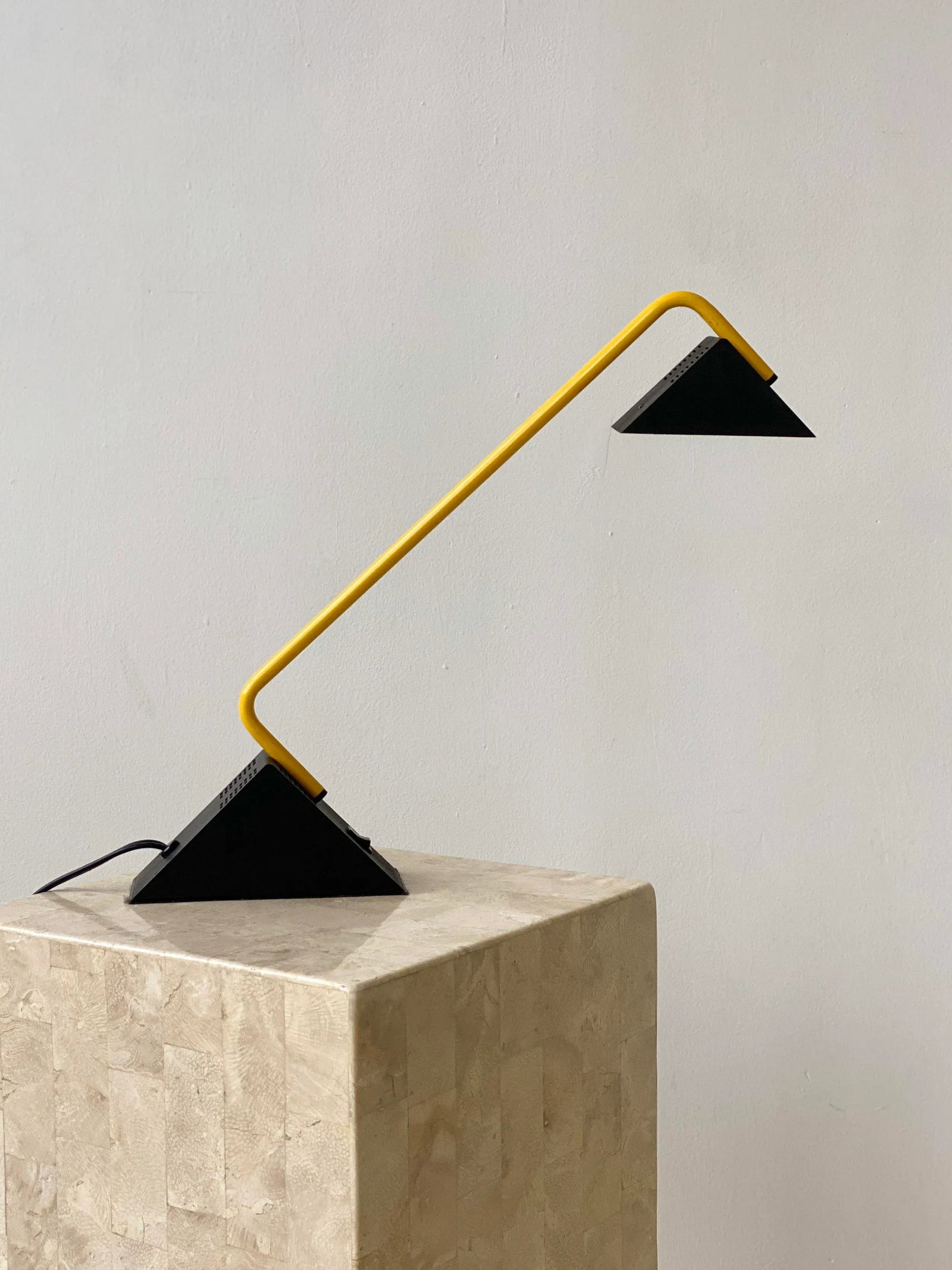 Vintage Postmodern Disegno Italia Yellow Enameled Metal + Molded Plastic Angy Table Lamp, Circa 1970 - 2