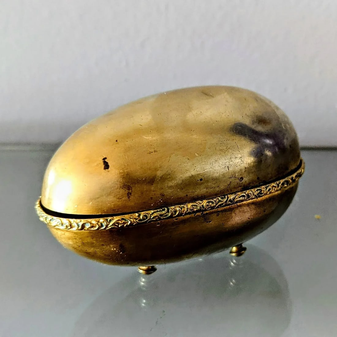 1940s Brass Egg Trinket Box Ormulu Trimmed Surprise Inside - 11