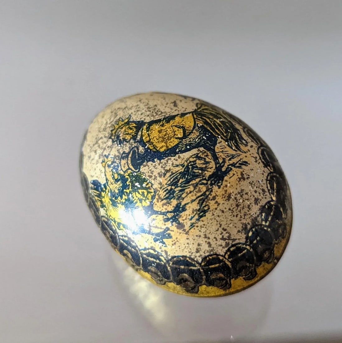 1940s Brass Egg Trinket Box Ormulu Trimmed Surprise Inside - 7