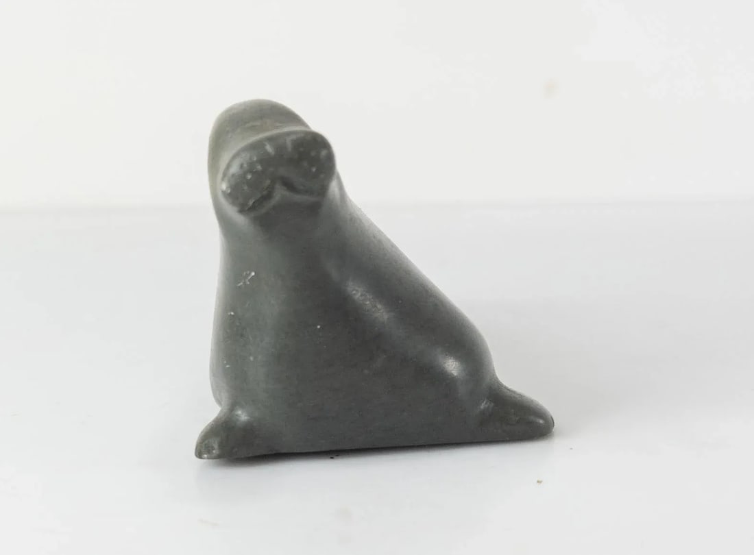 Native American Indian Inuit Serpentine Seal Carving - 6