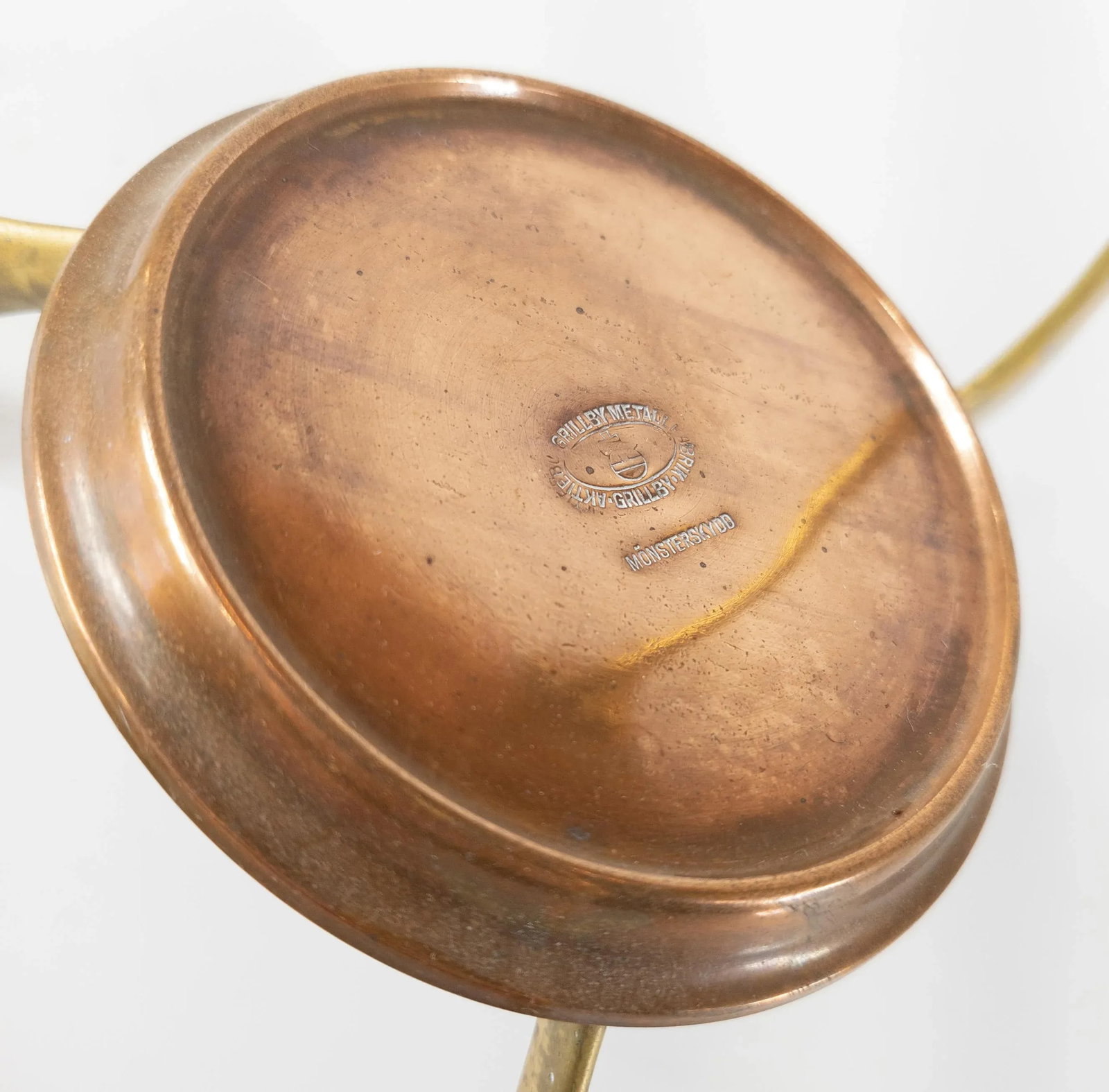 Swedish Art Nouveau Copper and Brass Urn by Grillby - 11