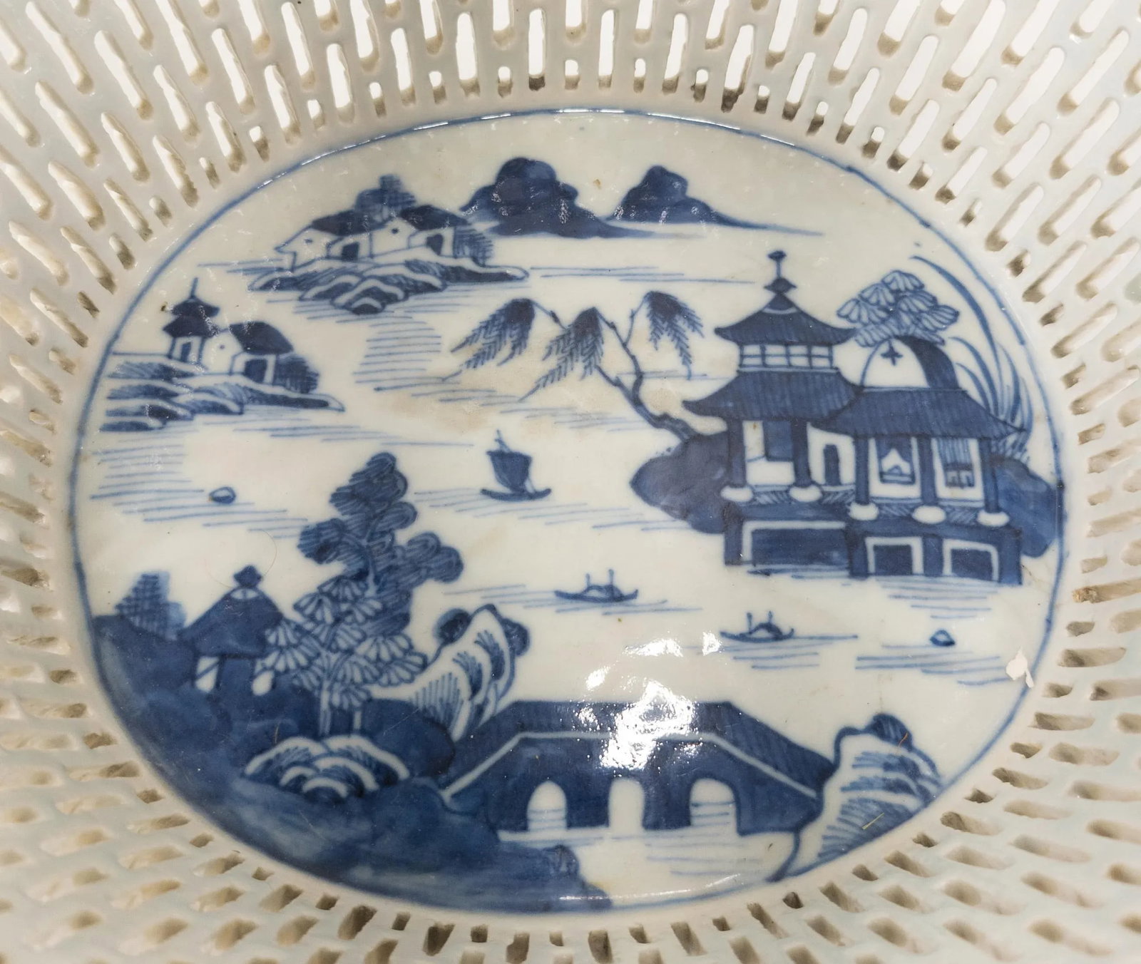 Chinese Export Chinoiserie Blue and White Basket and Tray - 11