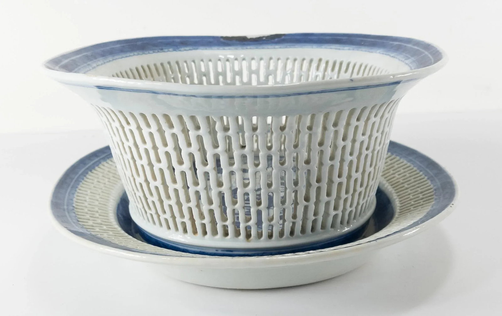 Chinese Export Chinoiserie Blue and White Basket and Tray - 5