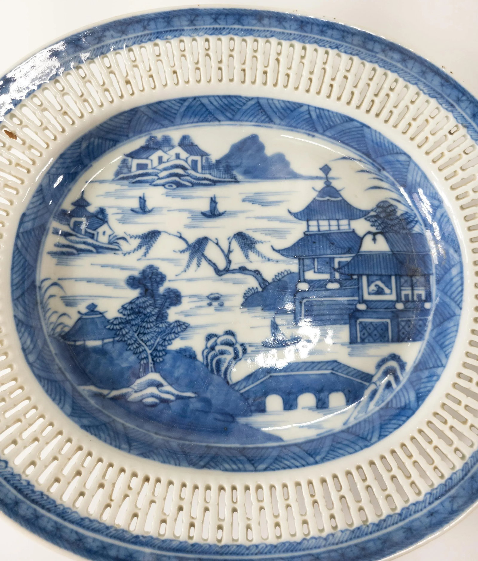 Chinese Export Chinoiserie Blue and White Basket and Tray - 7