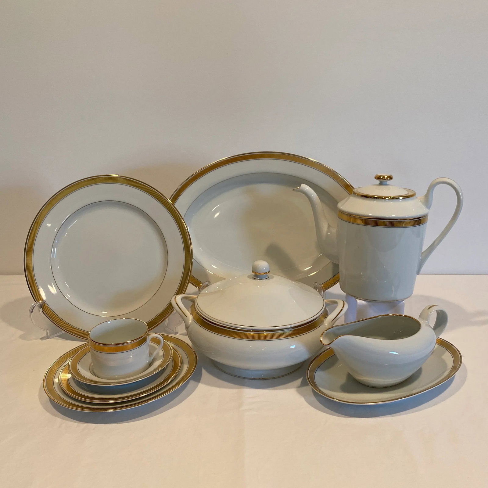 1990's Fitz and Floyd "Oak Park" Dinnerware Set- 37 Pieces - 13