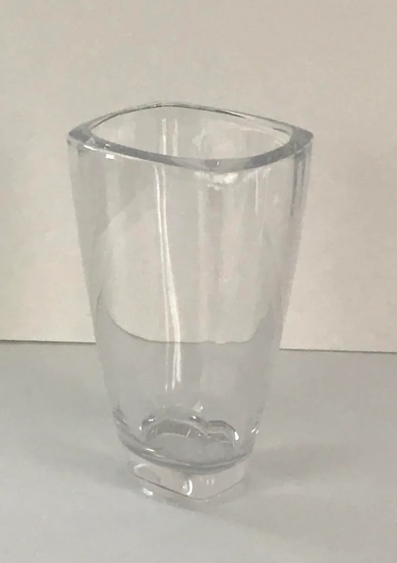 Modern Tiffany & Co. Crystal Vase - 3