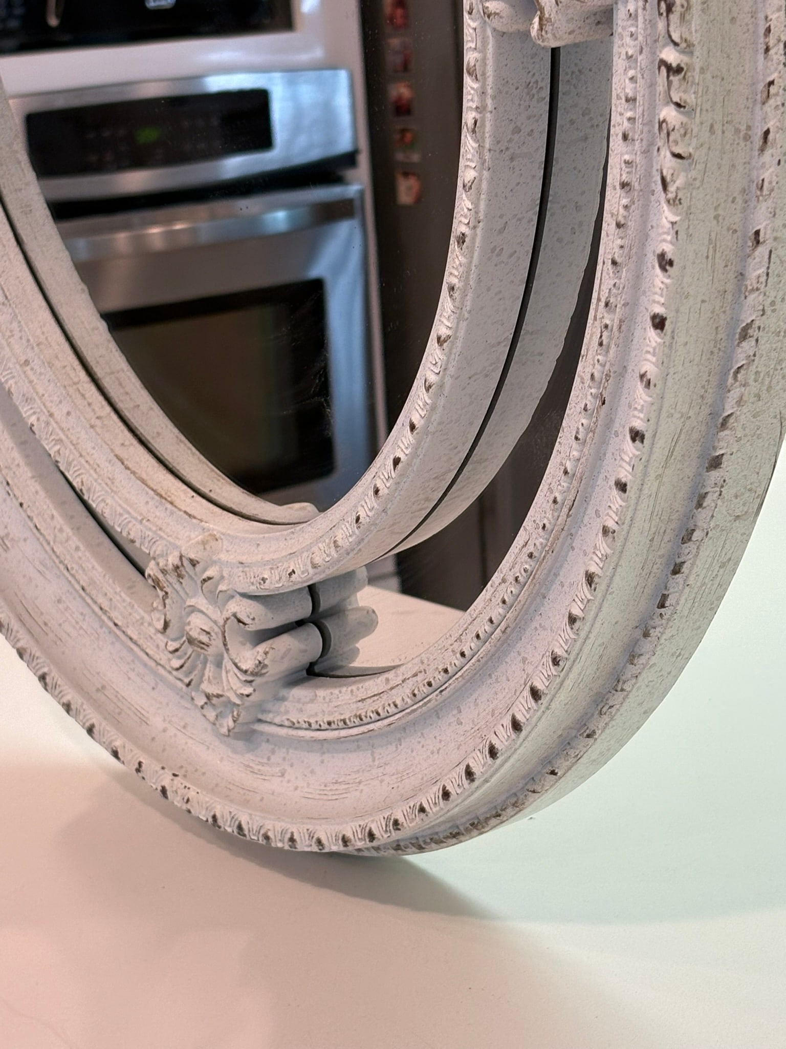 Baroque Oval Wall Mirror in Distressed White - 5