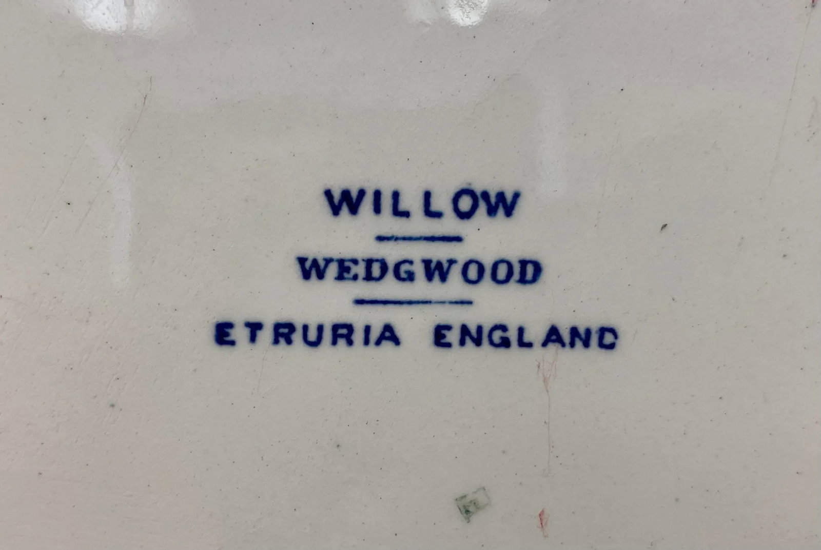 Set of 4 Antique Wedgwood Blue Willow Dinner Plates Made in England - 7