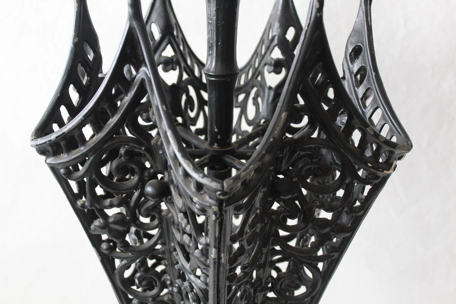Vintage Mid Century 1960s Cast Iron Style Painted Umbrella Stand Faux Bamboo Handle Detail - 6