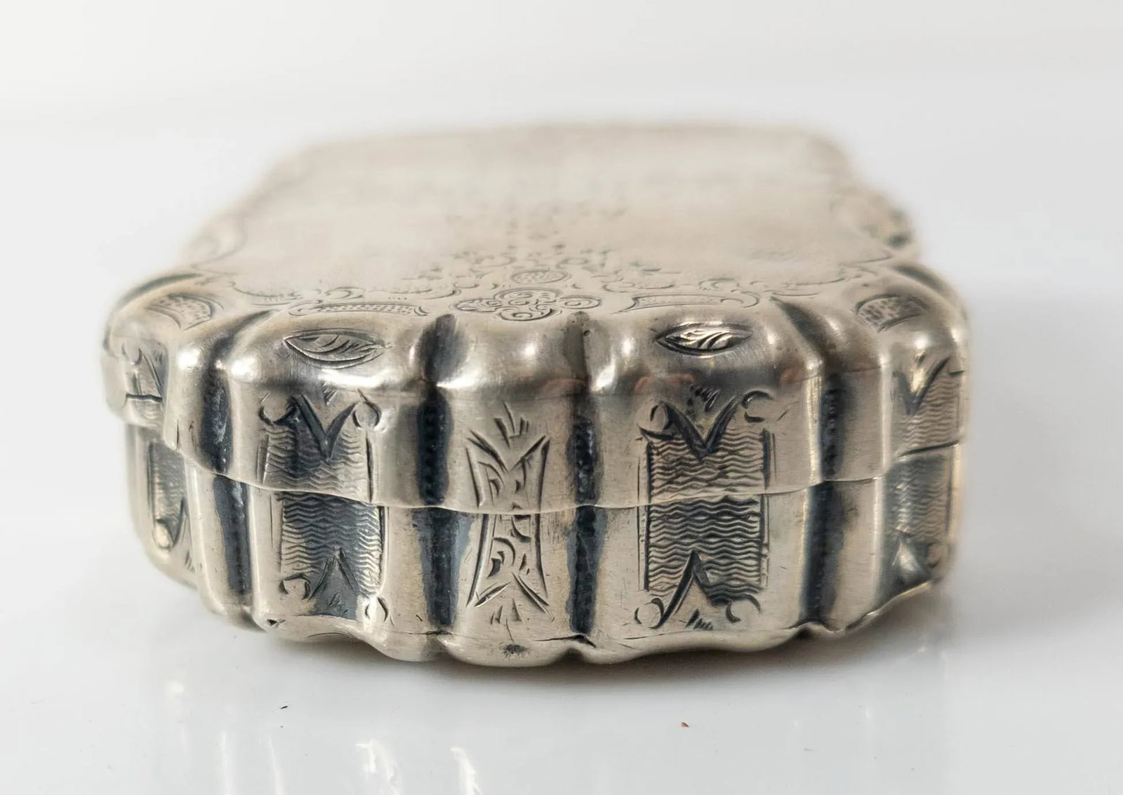 19th Century French .800 Silver Snuff Box by Guichard - 4