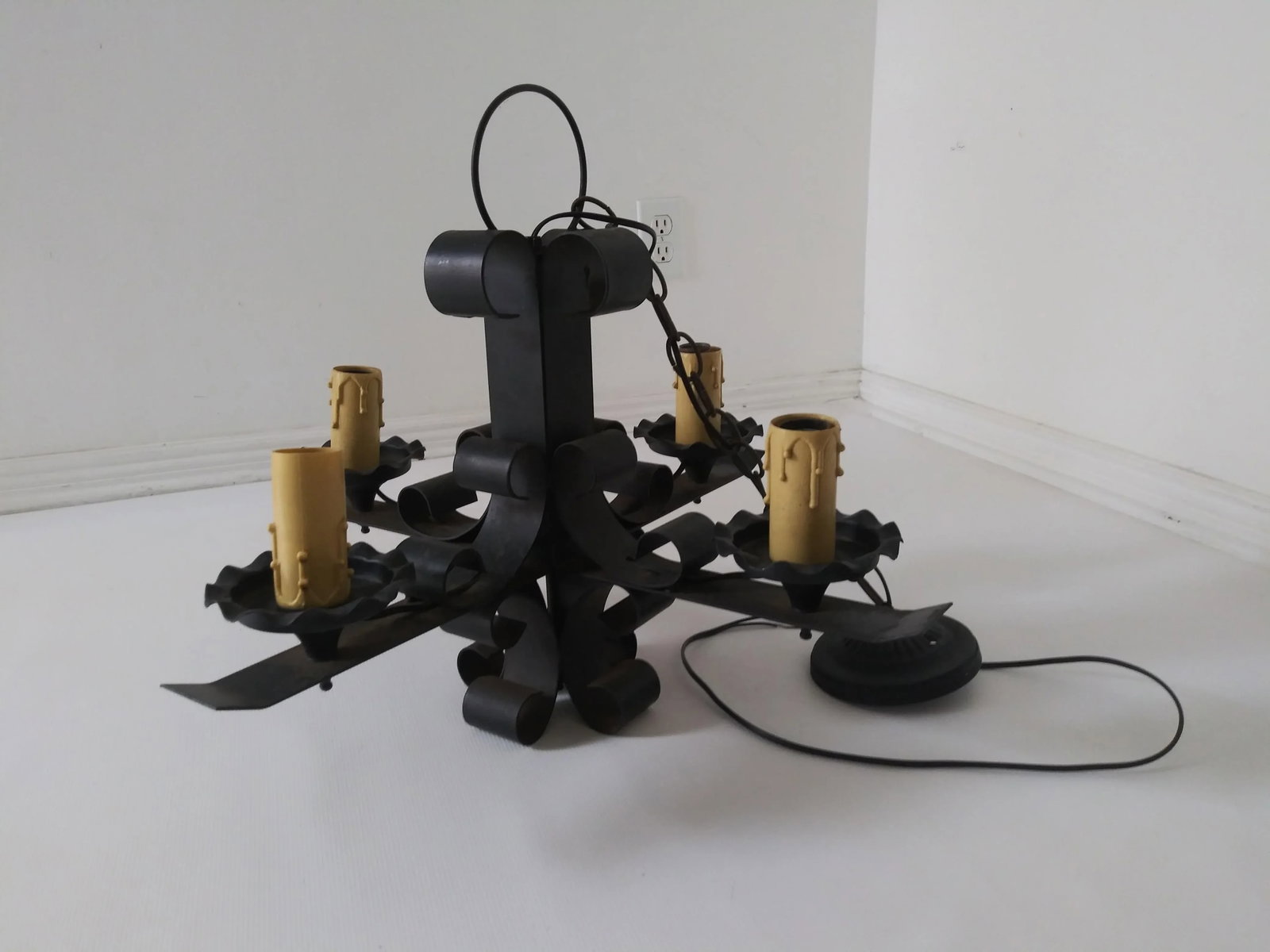 Vintage 1950s Small Spanish Iron Metal Chandelier - 11