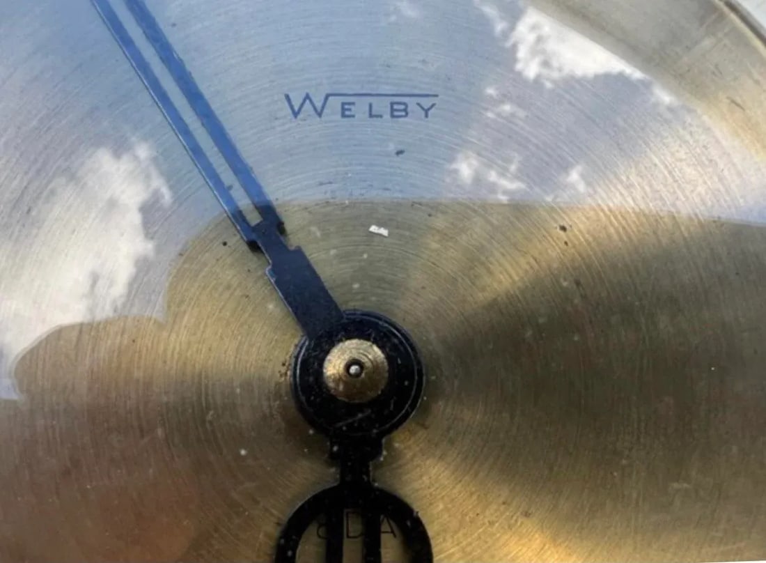 1960s Oval Welby Sunburst Wall Clock - 3