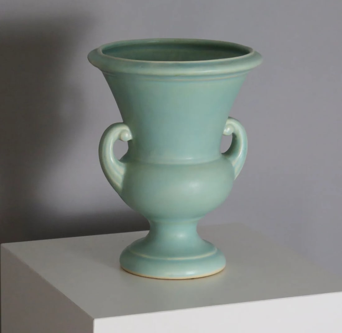 1930s Turquoise 'Haeger' Amphora Vase - 3