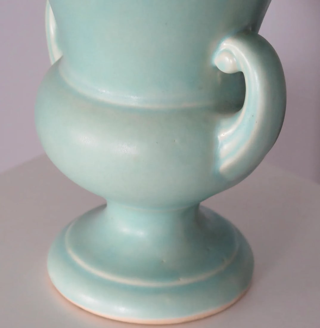 1930s Turquoise 'Haeger' Amphora Vase - 4