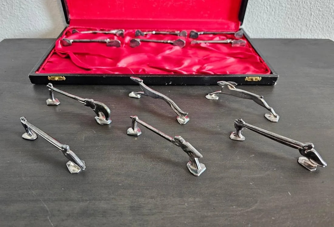 Vintage French Art Deco Benjamin Rabier Knife Rests - Set of 12 - 10