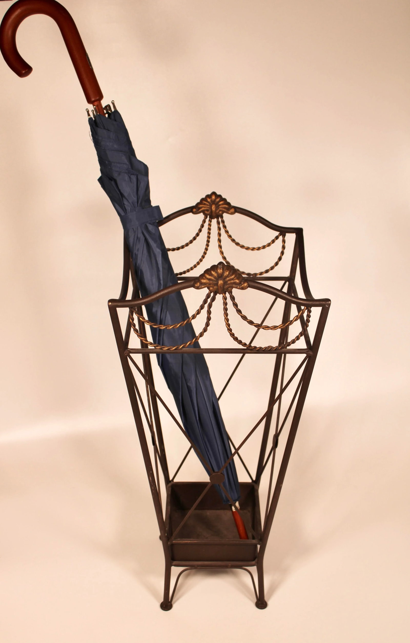 Renaissance Revival Iron Umbrella Stand - 7