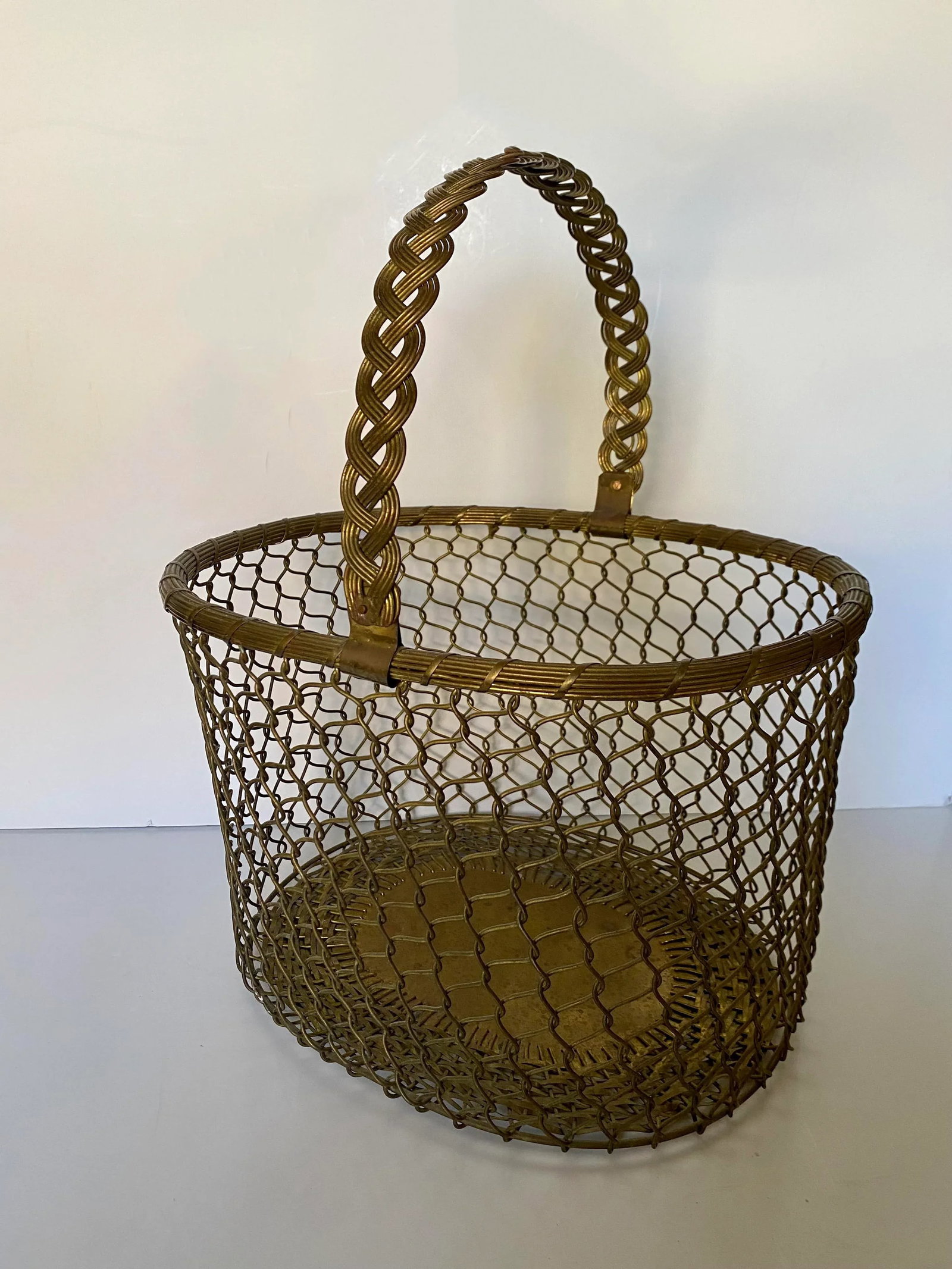 1960s French Woven Chain Link Brass Basket - 10