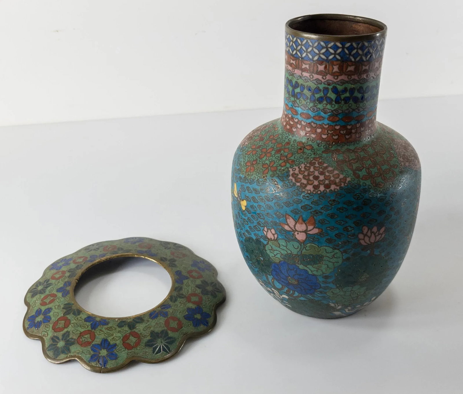 19th Century Japanese Edo Period Cloisonne Enamel Mallet Form Vase - 6