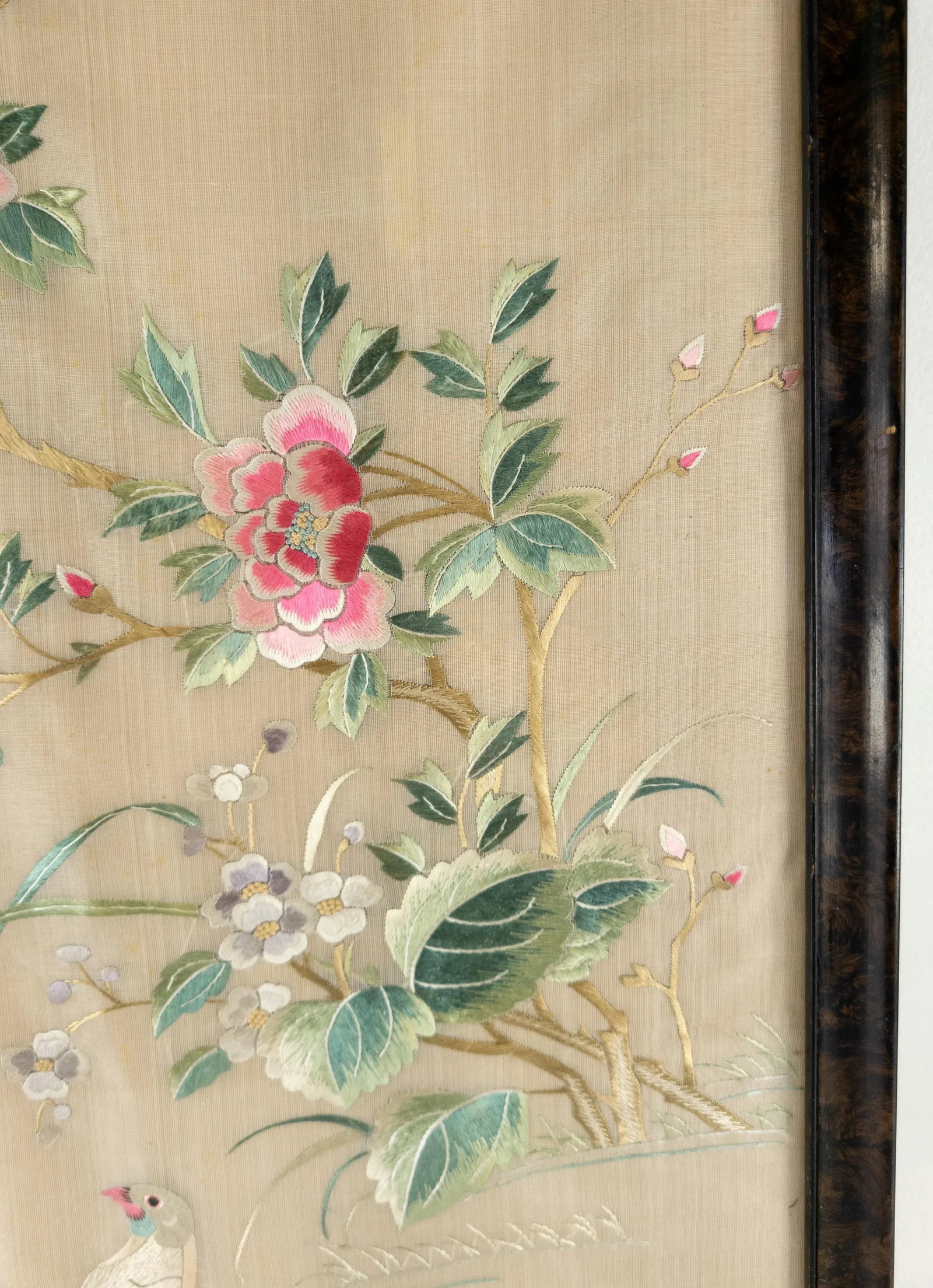 Early 20th Century Chinese Colorful Chinoiserie Embroidered Silk Textile Panel - 7