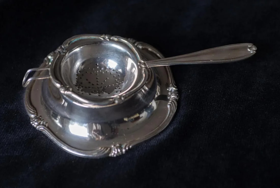 1960's Peruvian Sterling Silver Tea Strainer and Bowl Nouveau Pattern- 2 Pieces - 11