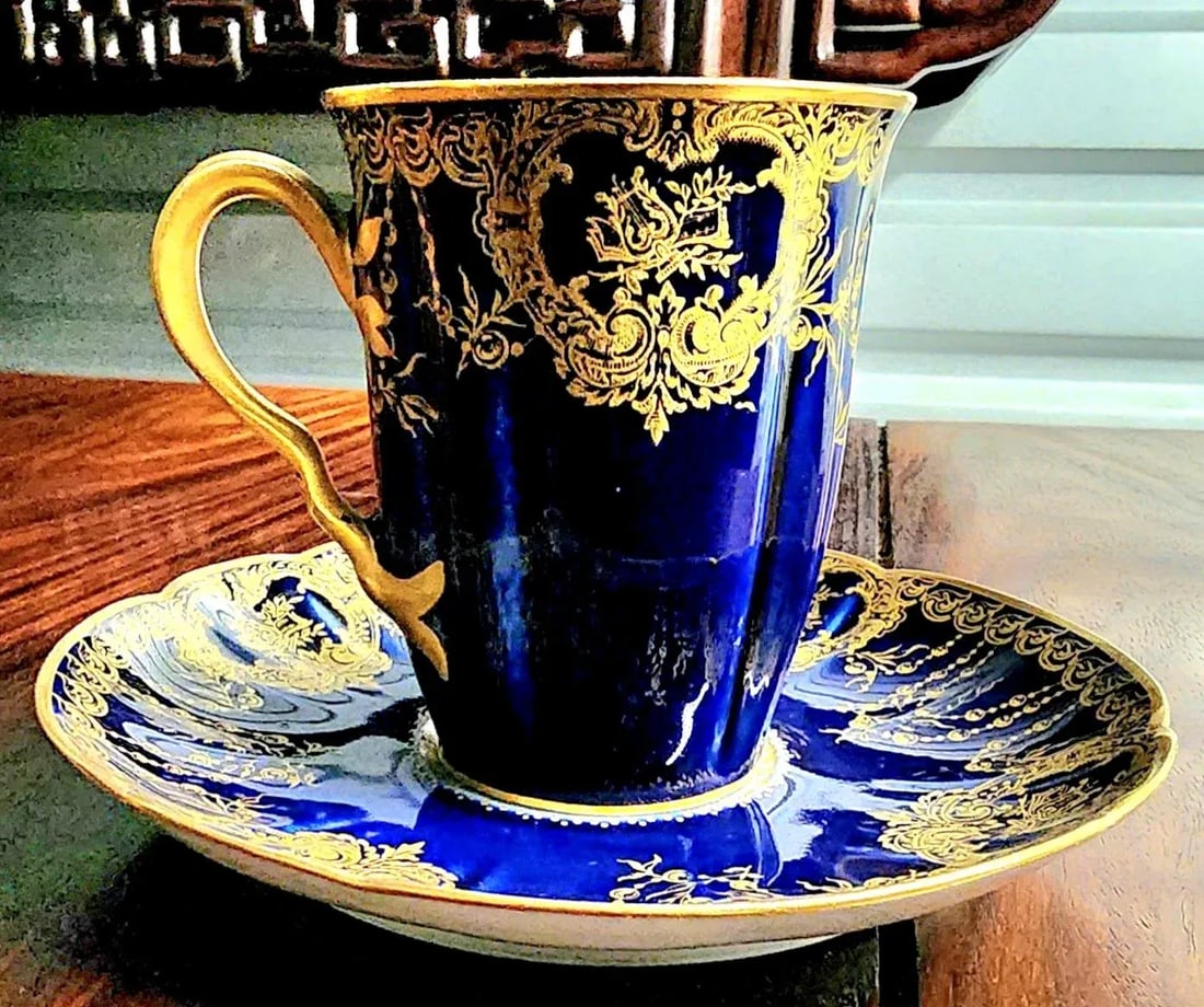 Antique Haviland Limoges Cobalt Blue & Gold Gilt Fine Porcelain Cup and Saucer Set - 7