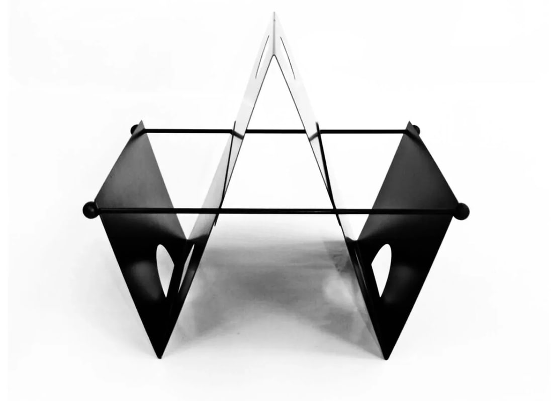 Sale 1980s Postmodern Memphis Angular Pleated Magazine Rack / Record Holder Italy - 2