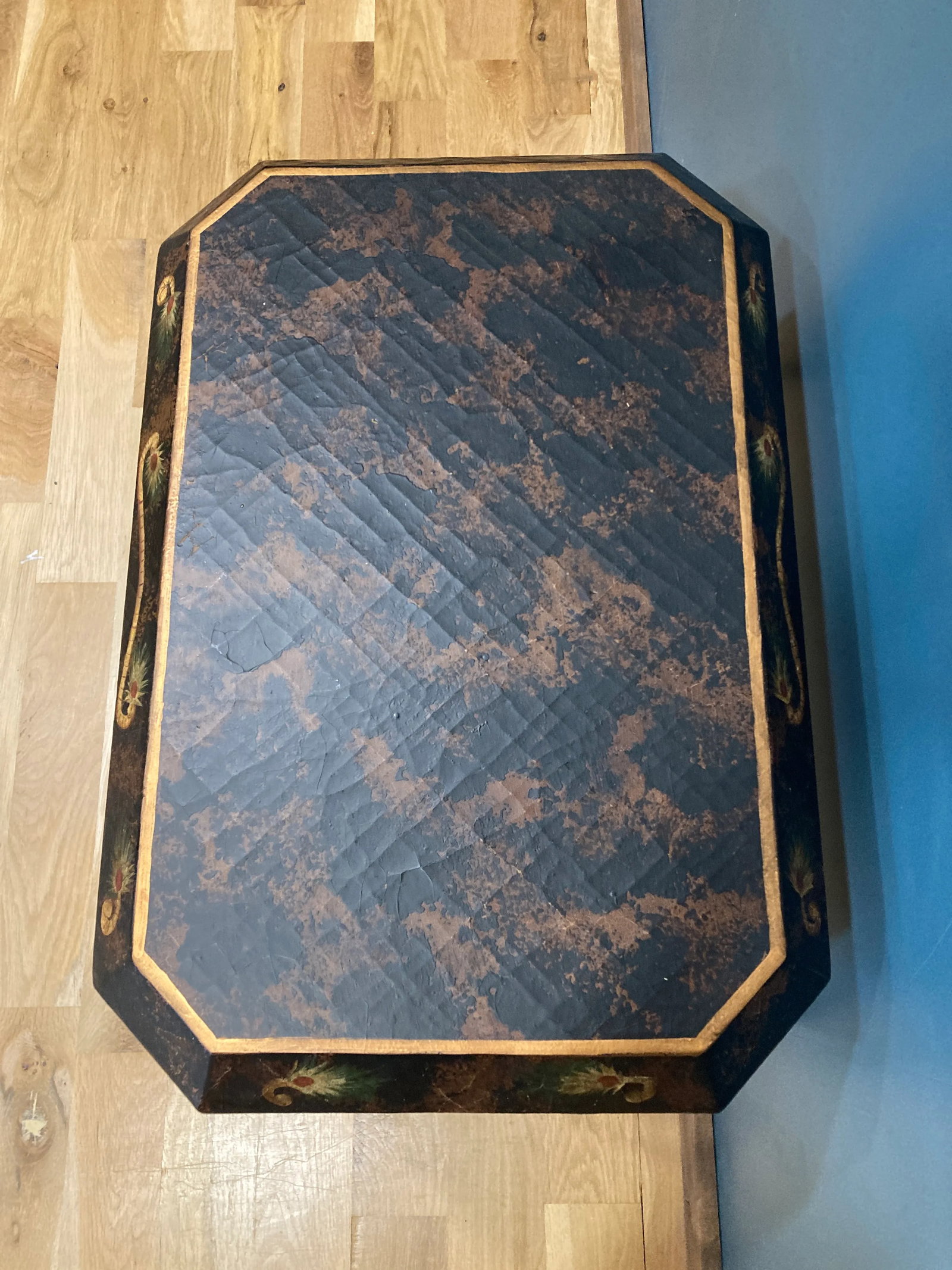 Late 20th Century Elephant Trunk Side Table With Iron Base - 3