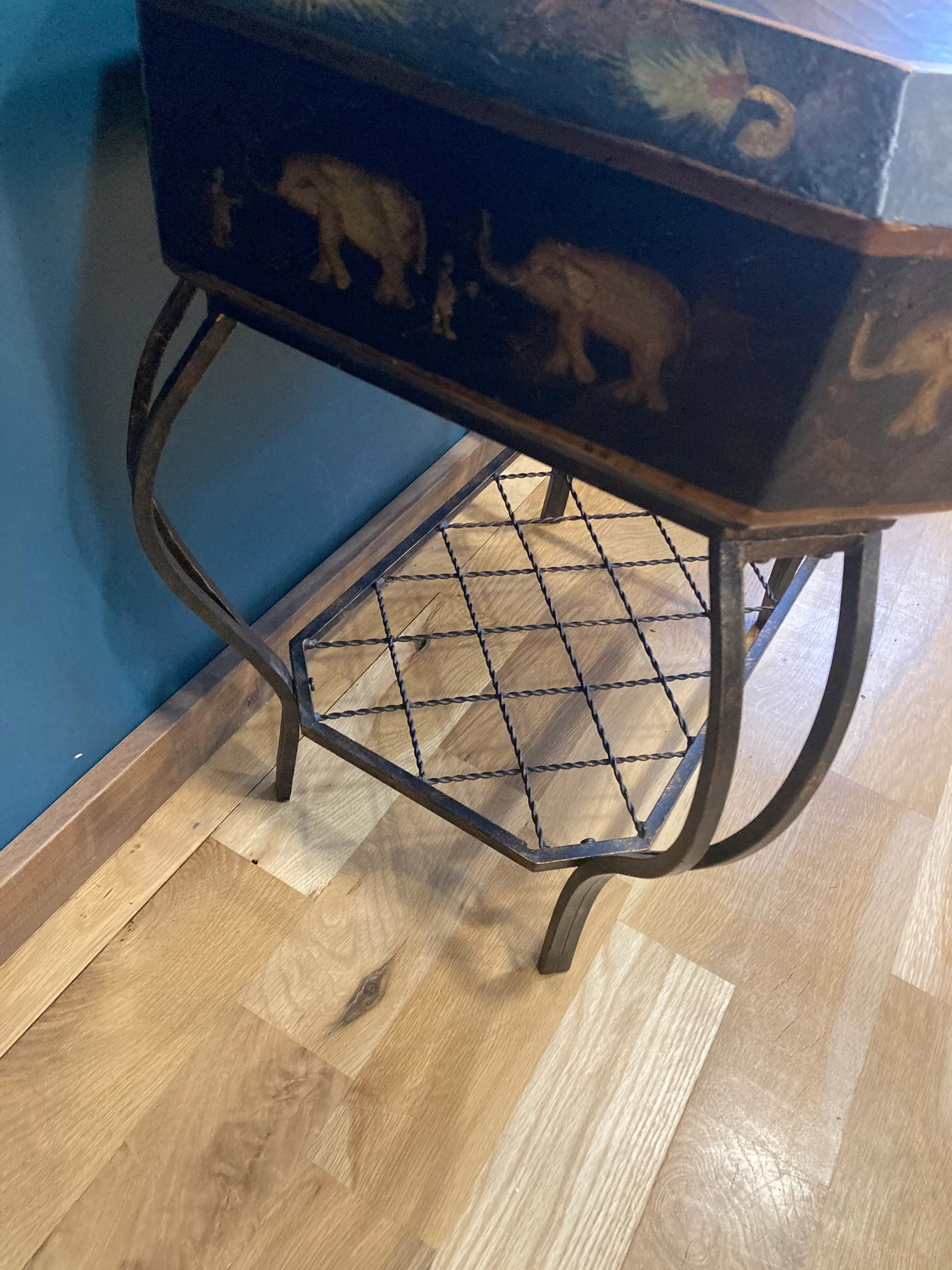 Late 20th Century Elephant Trunk Side Table With Iron Base - 5