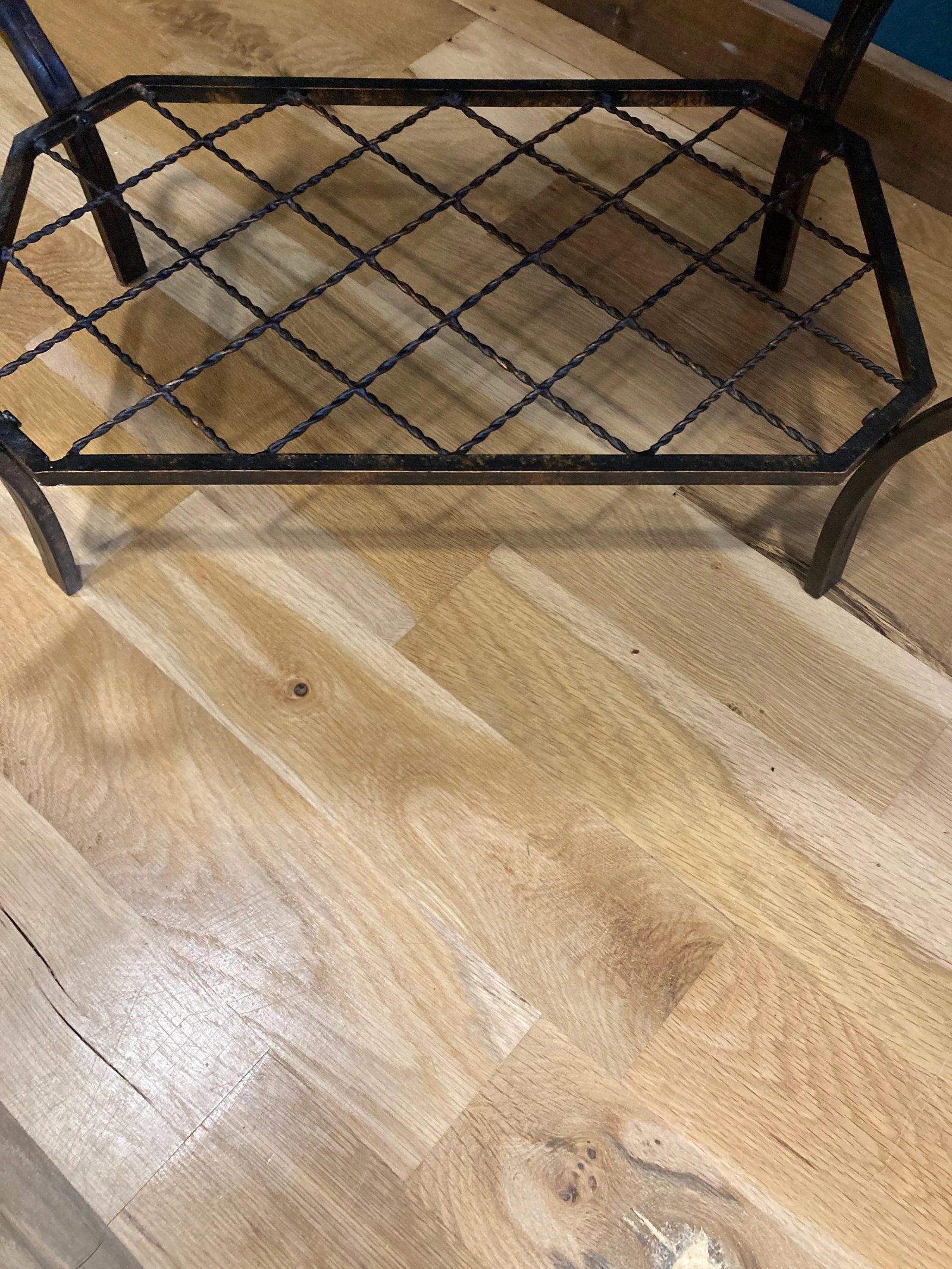 Late 20th Century Elephant Trunk Side Table With Iron Base - 7