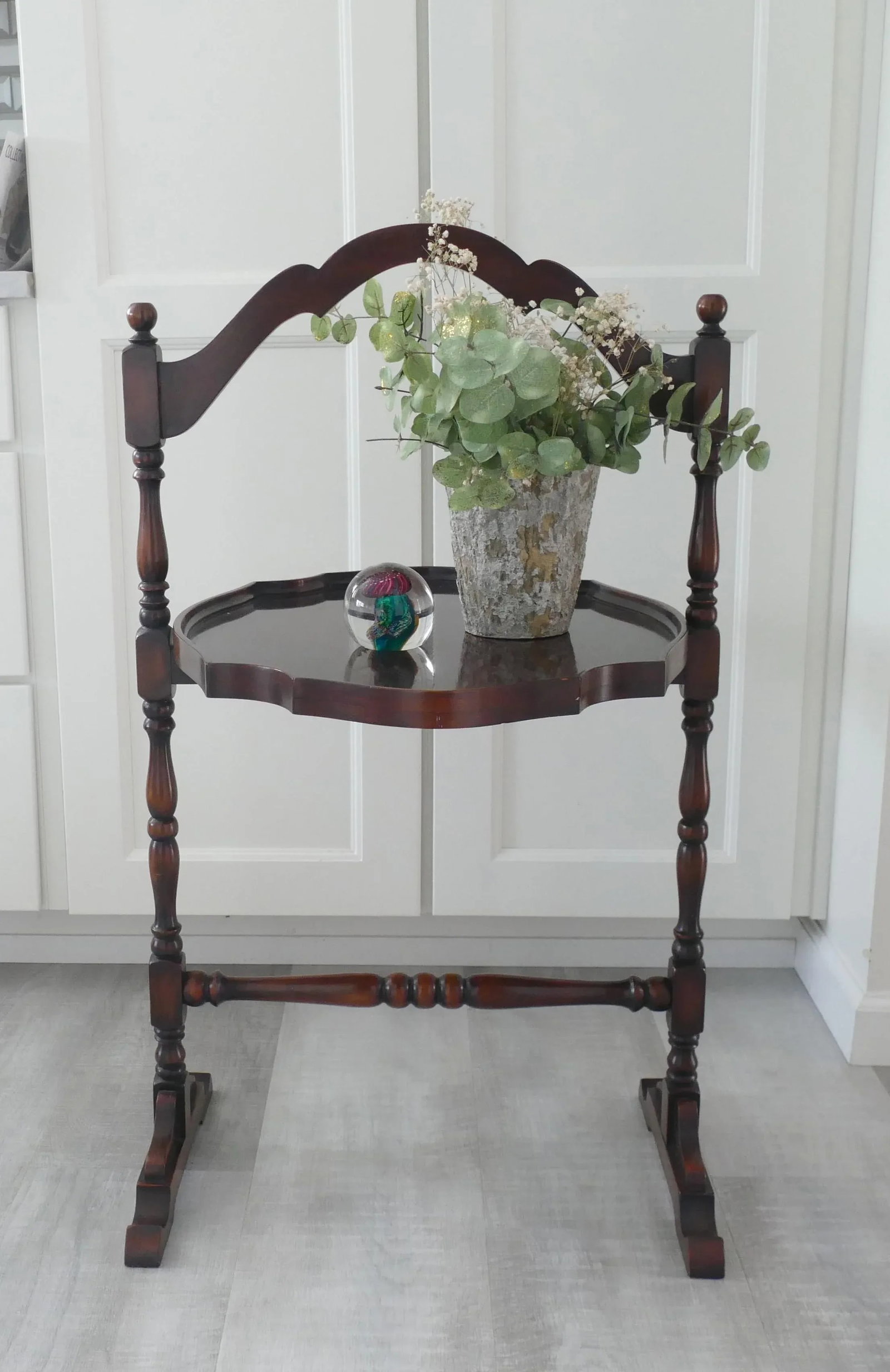 Early 20th Century Antique Tilt Top Pie Crust Table - Shape Handle - 2