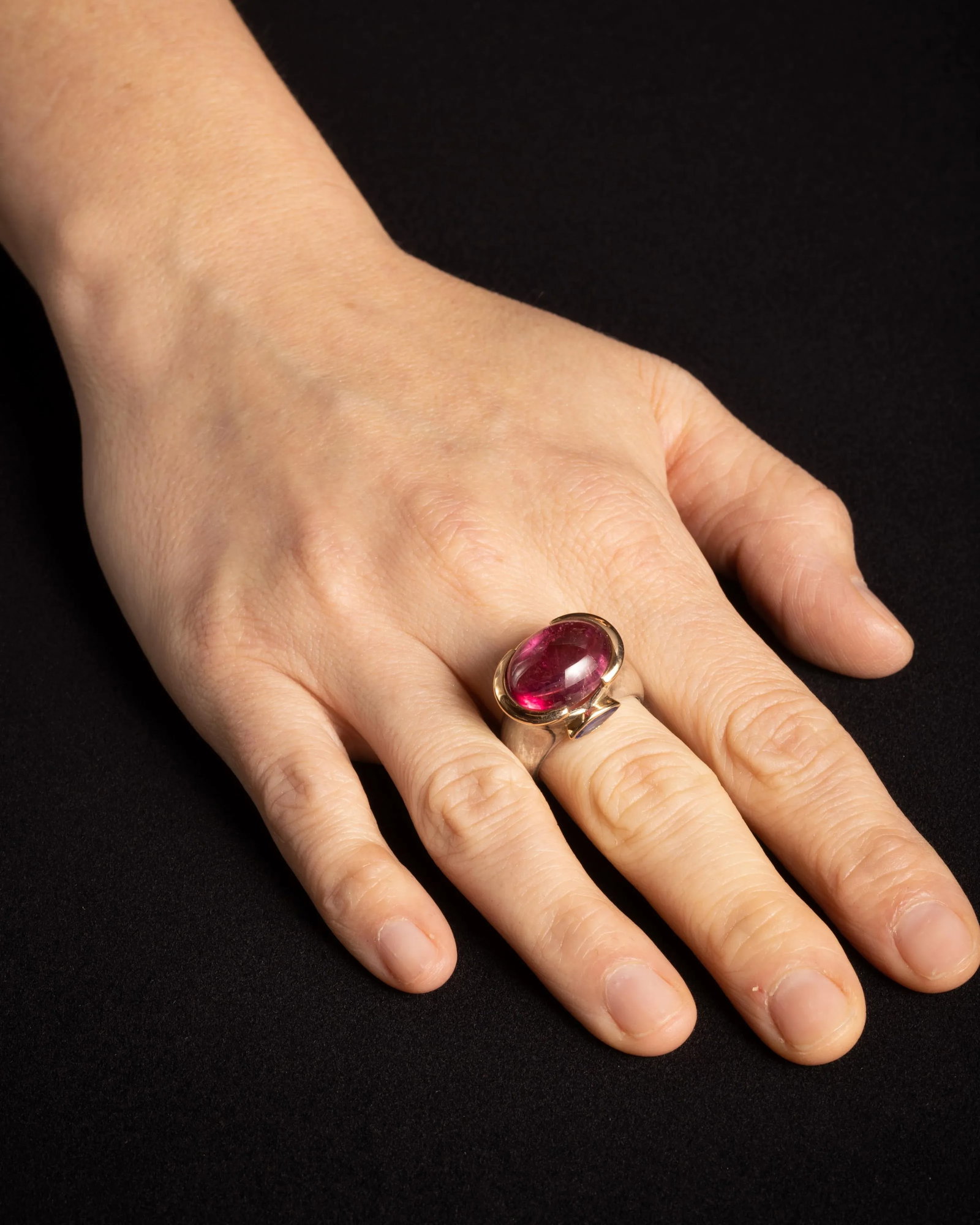 1990s Large Pink Tourmaline Dome Ring With Tanzanite - 2