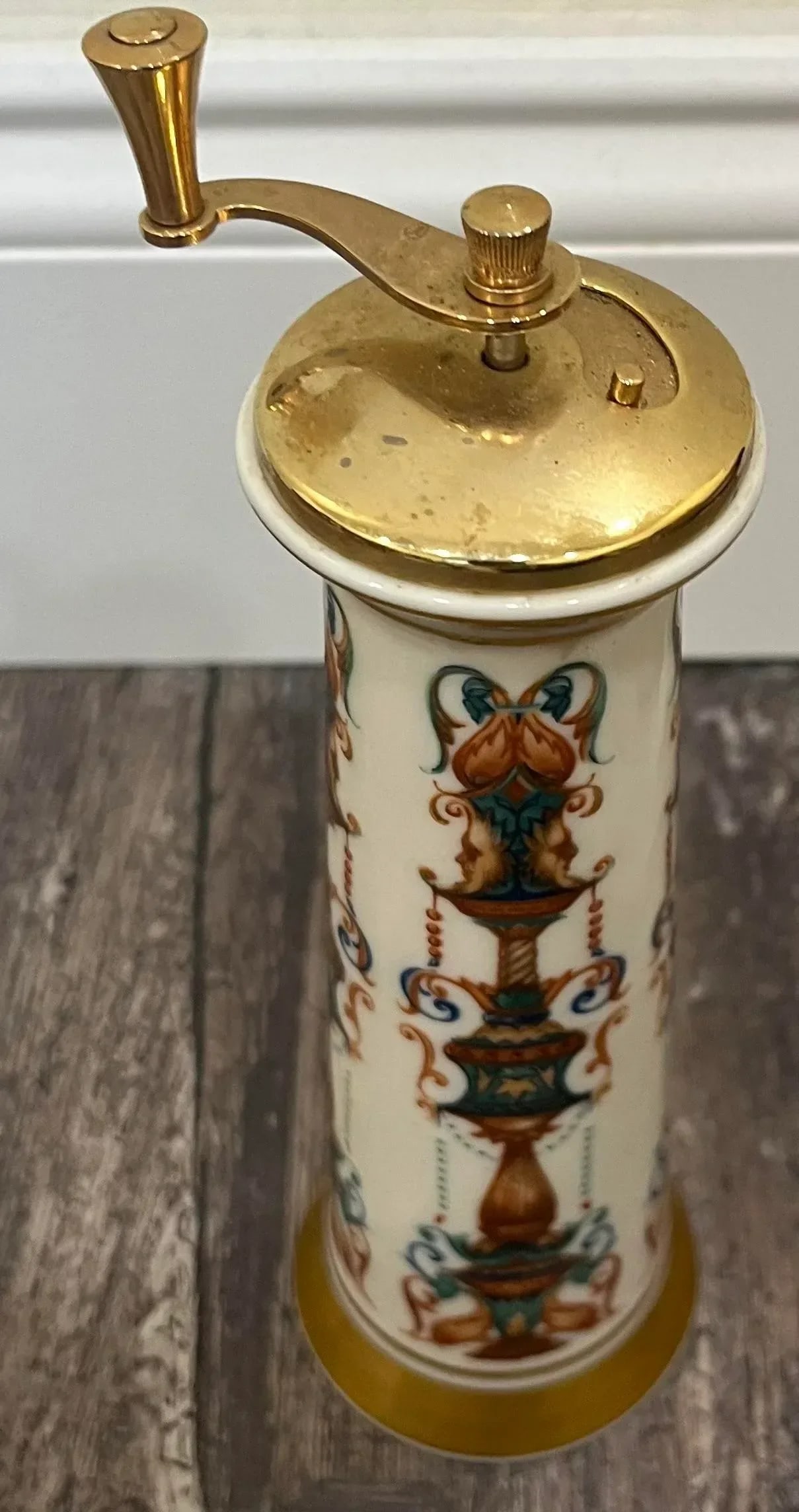 1970s Lenox 24k Lido Pattern Salt and Pepper Mill- Set of 2 - 6