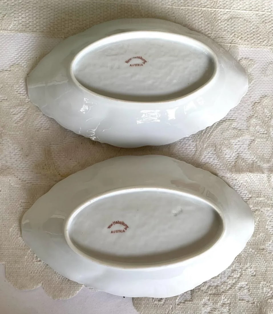 Late 20th Century Vintage Habsburg Austria Serving Set of 4 Oval Platters & Oval Bowls - Purple Flow - 10