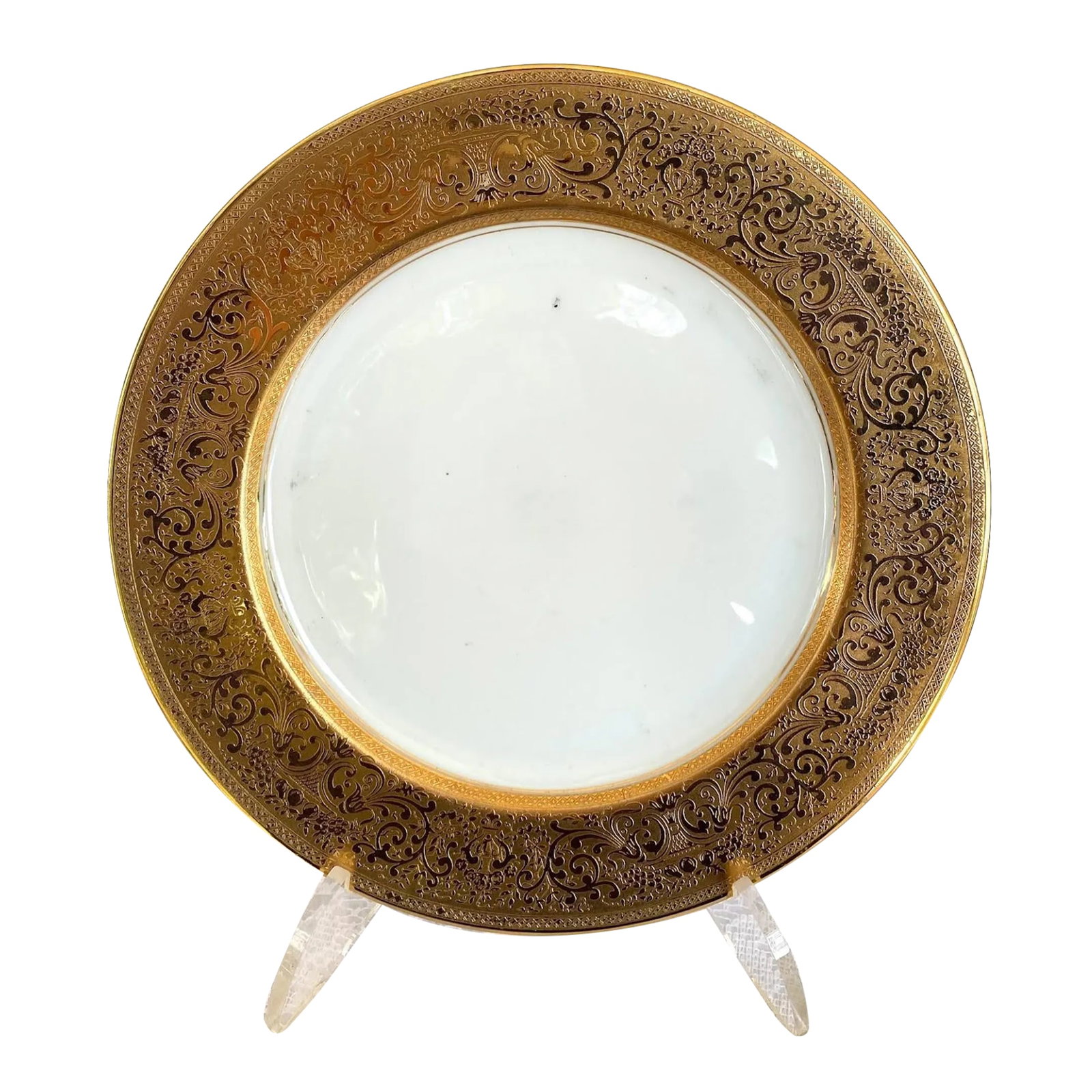 Vintage Royal Lb Bavaria 22 Karat Gold Embossed Rim Warranted Plate with Cream Center: The Plate has a 22 Karat Gold Embossed Rim. This gold detailing enhances the elegance and luxury for the piece. The combination of gold and cream center create a classic and sophisticated look. For it