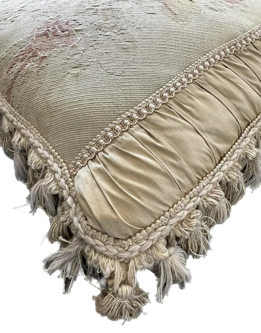 Silk and Wool Beige and Pink Vintage Aubusson Floral Pillow With Tassels - 4