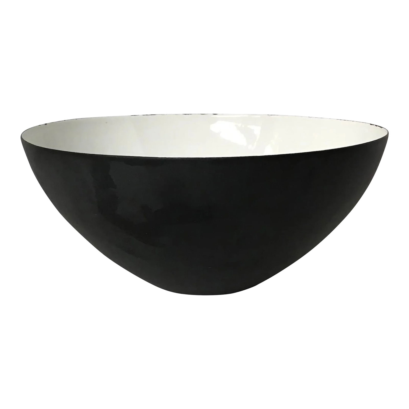 Danish Mid Century Modern White Krenit Salad Bowl Created Herbert Krenchel Retailed Torben Orskov De: A Danish Mid Century Modern Krenit bowl with white enamel inside and distintive matte black outer glaze.. Designed by Herbert Krenchel and retailed by Torben Orskov of Denmark in the 1950s. The stamp