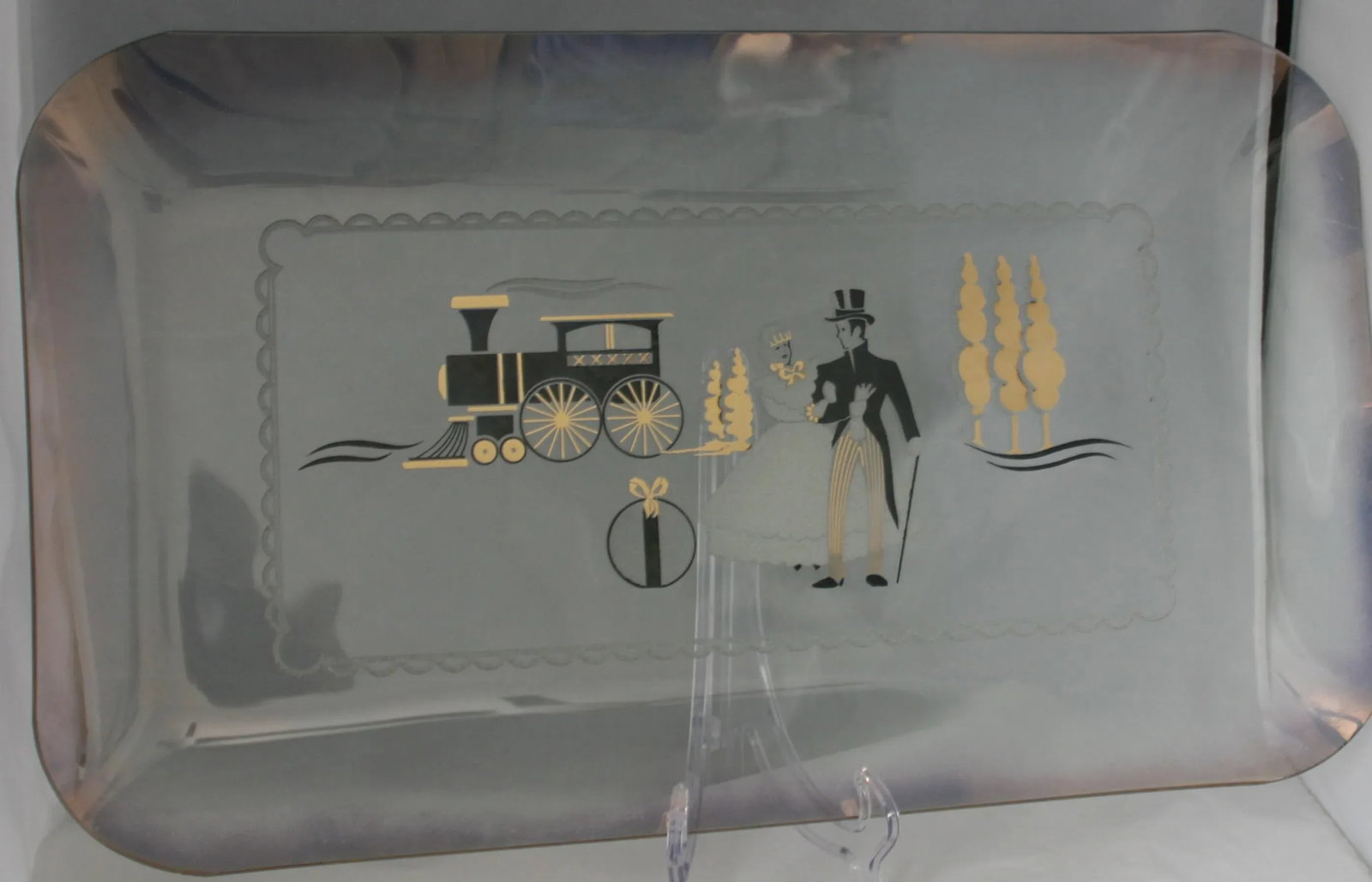 Mid-Century Large Iridescent Clear Glass Tray Black & Gold Victorian Scene - 4