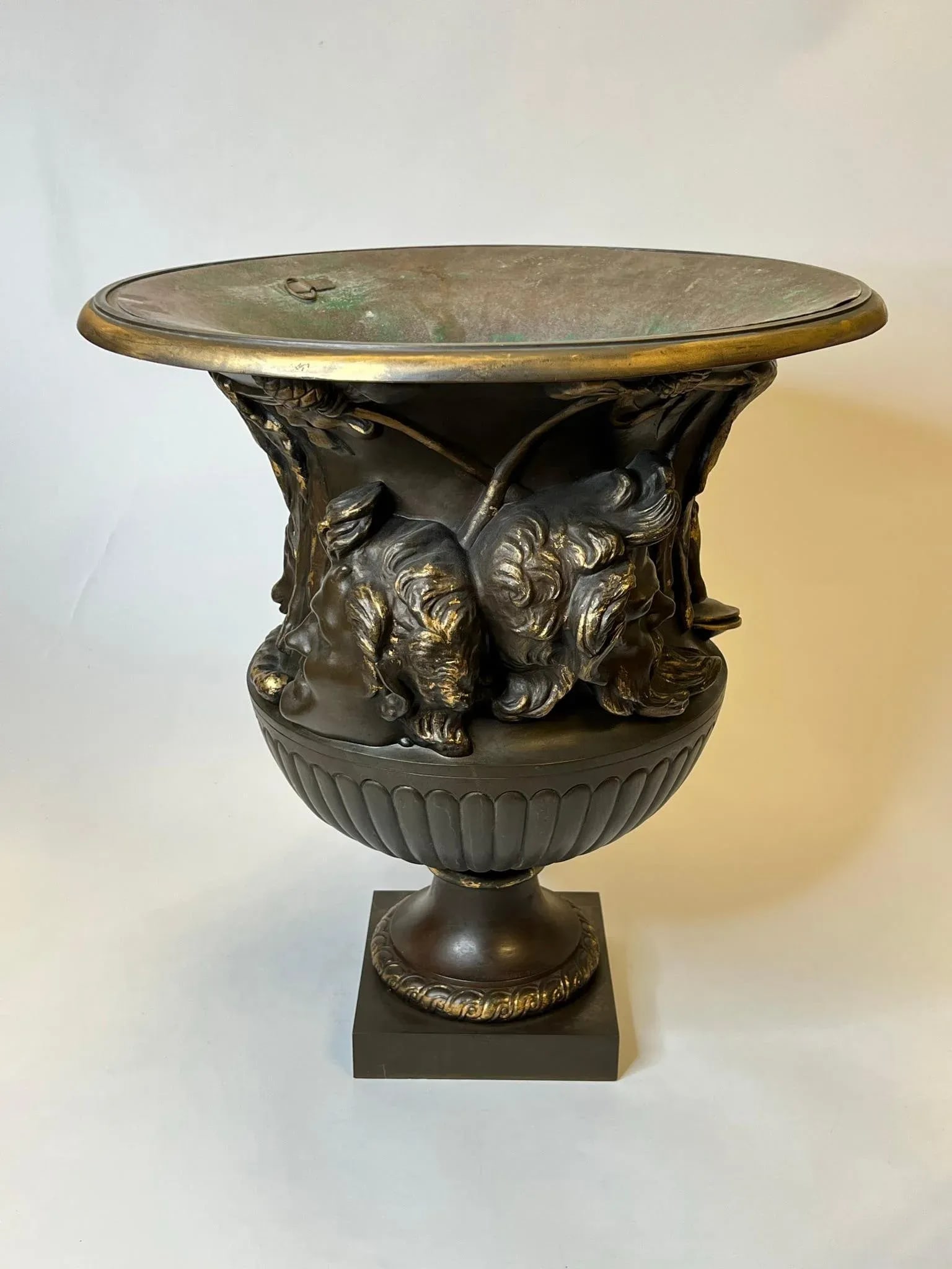 Large 19th Century French Bronze Borghese Vase Cast by Barbedienne - 10