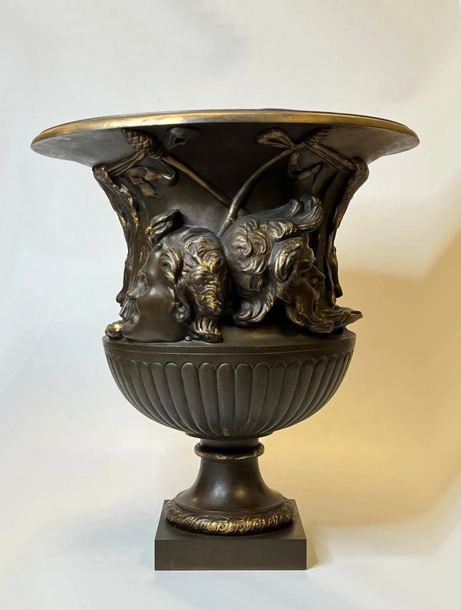 Large 19th Century French Bronze Borghese Vase Cast by Barbedienne - 12