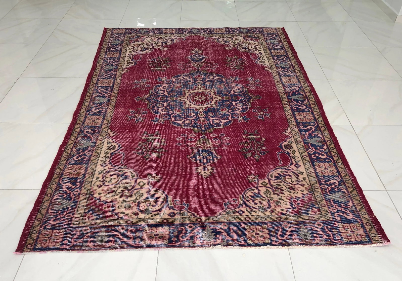 1970s Vintage Turkish Handwoven Rug - 5'6'' * 8'5'' - 11