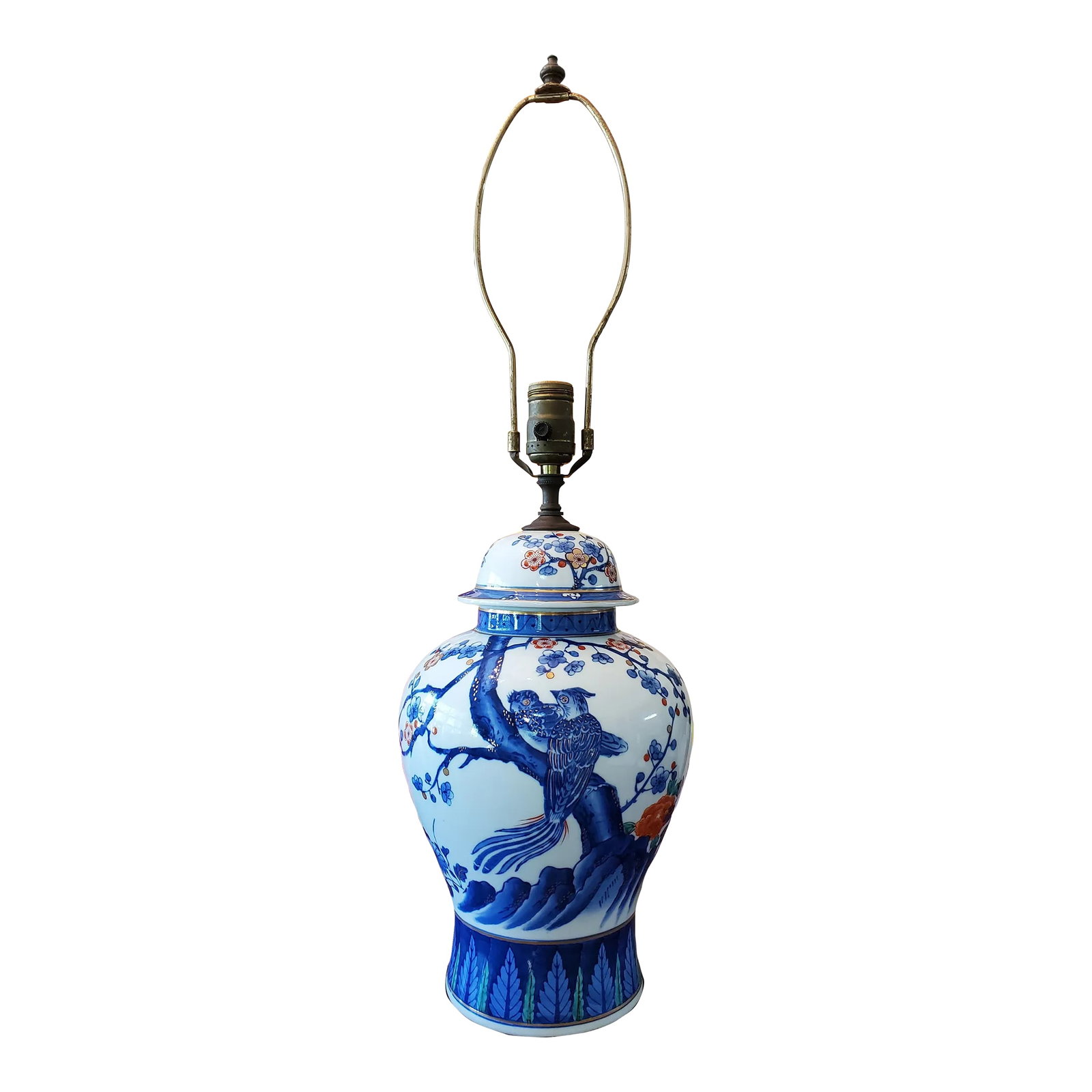 Mid-Century Hollywood Regency Asian Porcelain Lamp: A fine vintage original Asian porcelain all hand made /hand painted from the Hollywood glamour Regency period 1950's /60's. Rich high quality porcelain with underglaze blue and multicolored