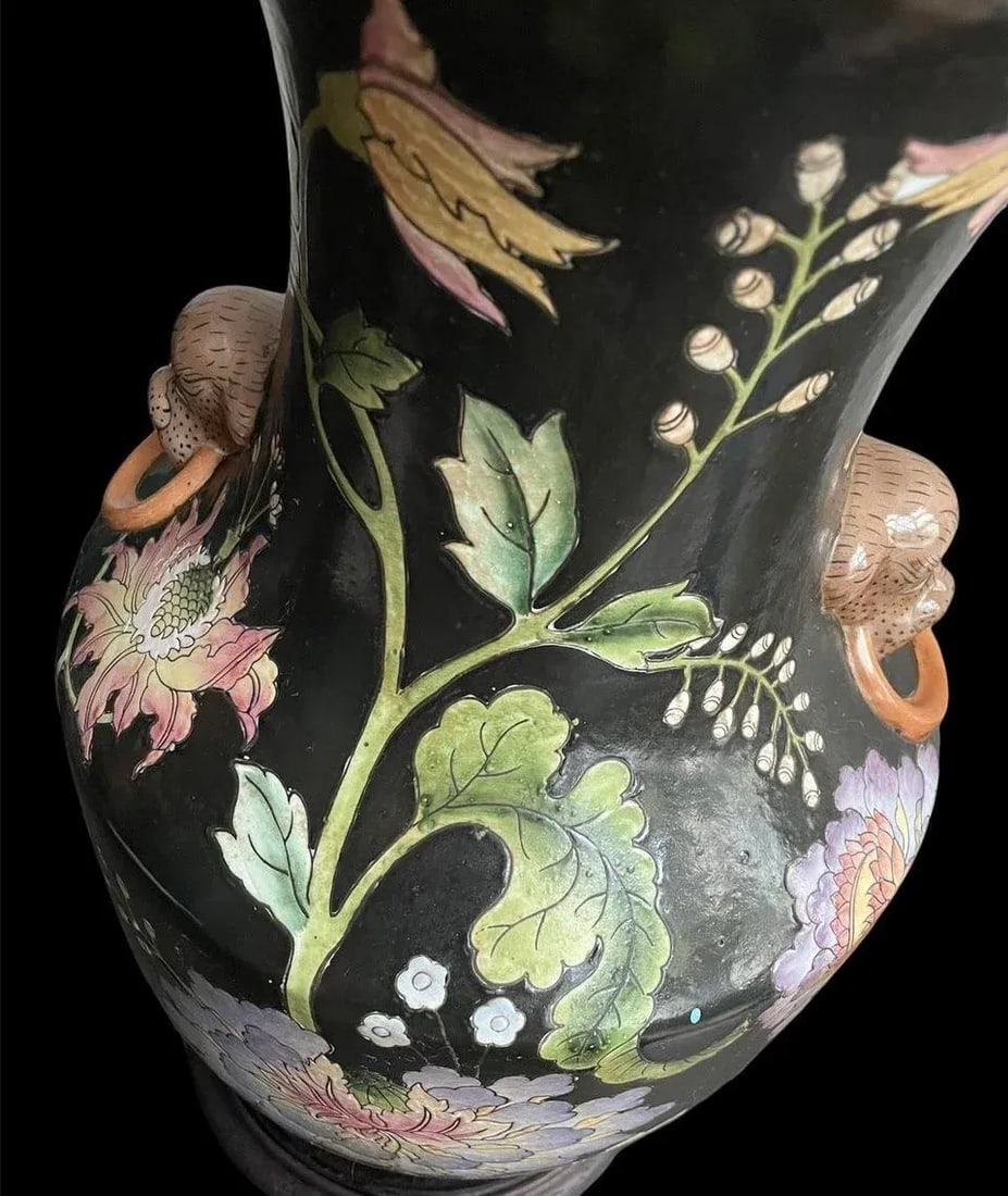 Vintage Black Floral Chinoiserie Lamp With Leopard Like Foo Dog Accents - 6