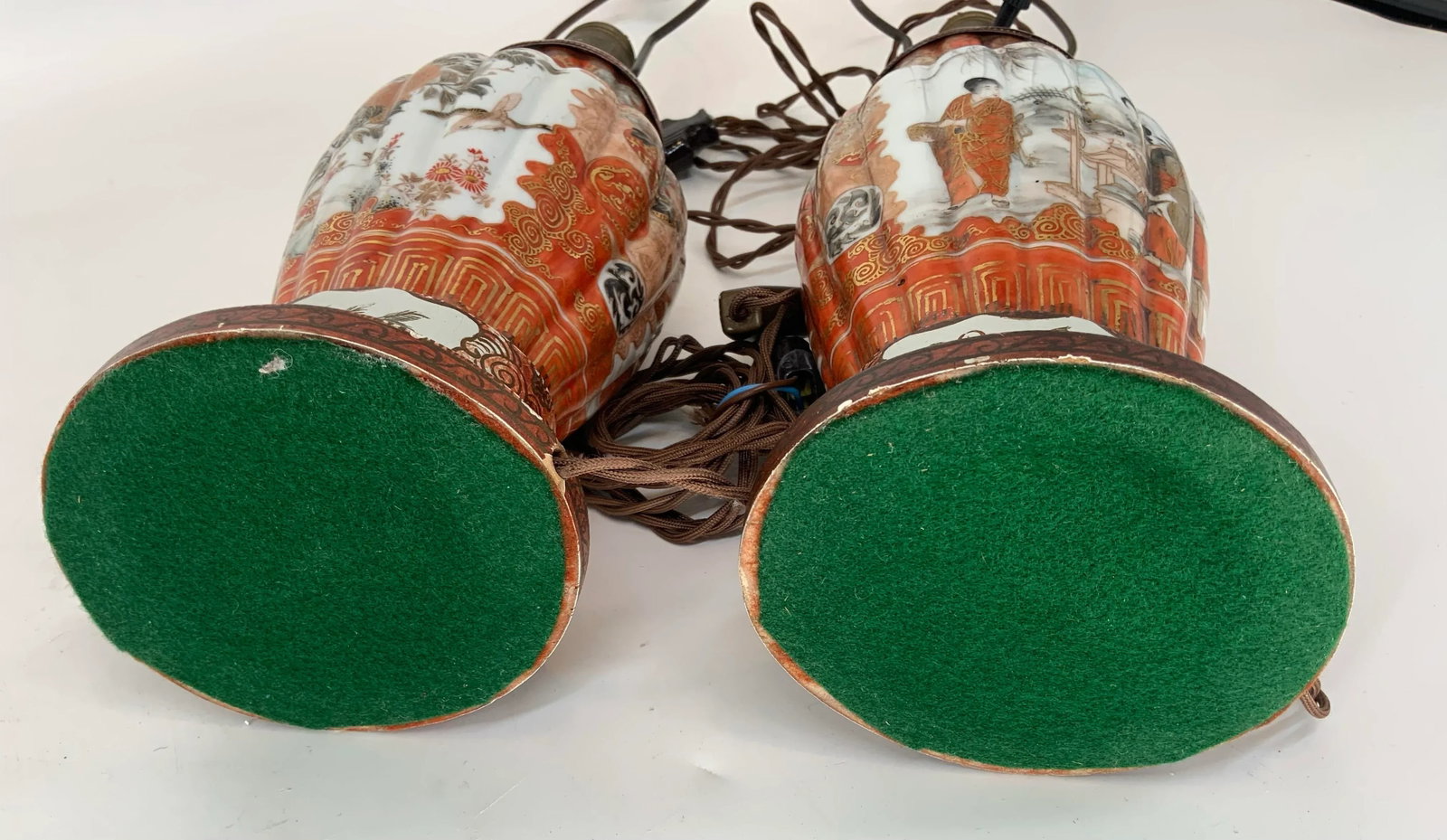 Pair of Antique Japanese Kutani Hand Painted Table Lamps. - 11