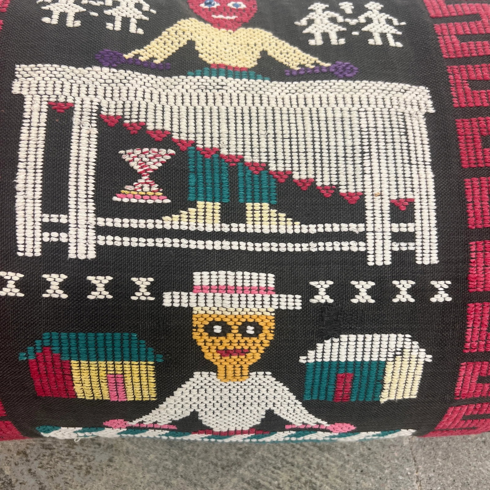 Vintage Peruvian Pillow With Yellow Snakeskin Leather - 2