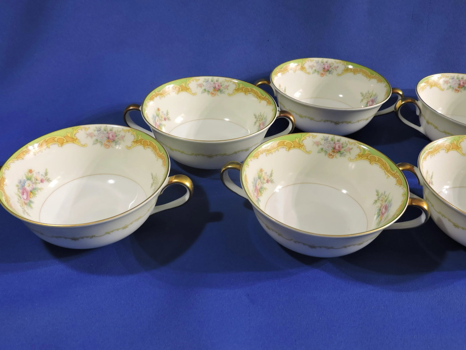 Early 20th Century Noritake Morimura Bro's Japanese Porcelain Echinacea & Rose Double Handled Cream - 5