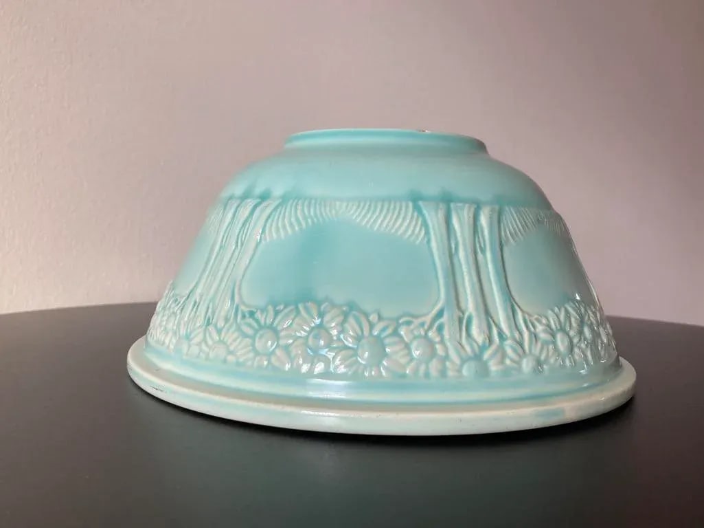 Early 20th Century Homer Laughlin Porcelain Bowl- Large - 10